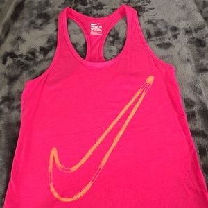 The Nike Tee Athletic Cut Pink Tank Sz M
